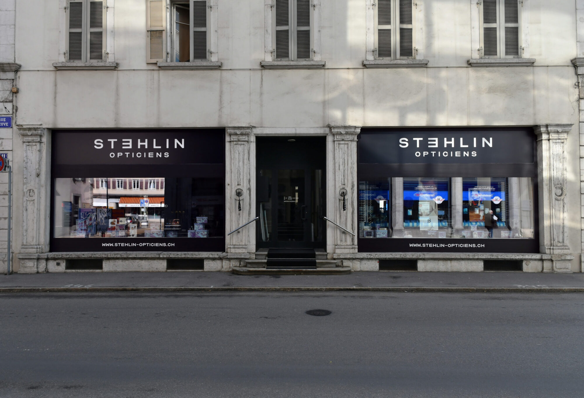 SUPERO_STEHLIN_VITRINE_D50_4200
